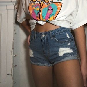 Cute jeans shorts for summer time!!
